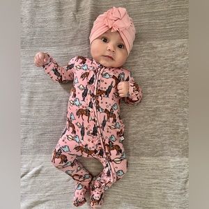 Posh Peanut bamboo footie size 3-6 months